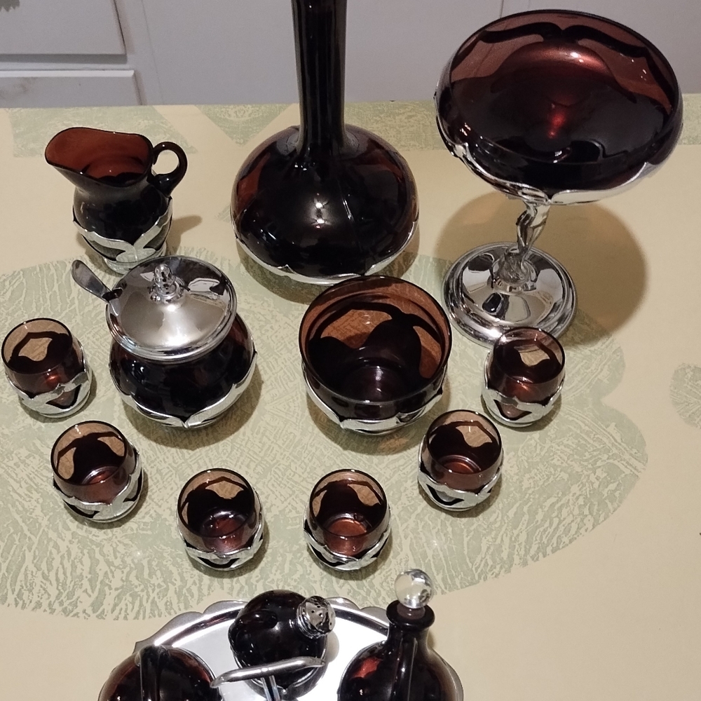 1930s Amethyst Krome-Kraft Farber Bros. 15 piece sets